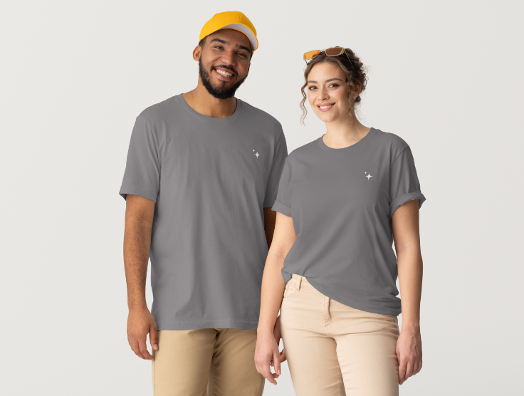 T-shirt gris NOVRA présenté de face et de dos, avec détail minimaliste à l’avant et grand motif ange Rock Band au dos, style streetwear vintage, audacieux et tendance.