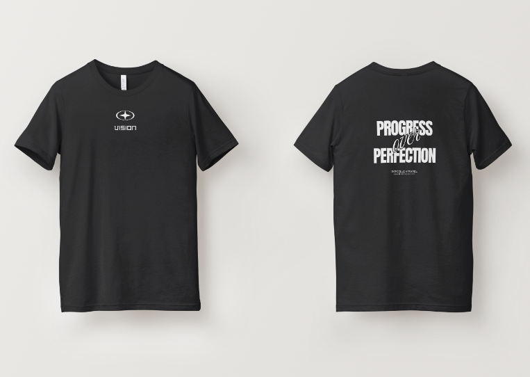 T-shirt noir NOVRA présenté de face et de dos, avec logo VISION à l’avant et inscription Progress Over Perfection au dos, style streetwear.